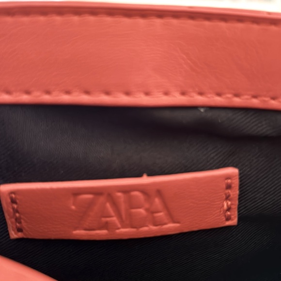 🆕Zara Mini Burnt Orange Faux Leather Crossbody - Picture 8 of 8
